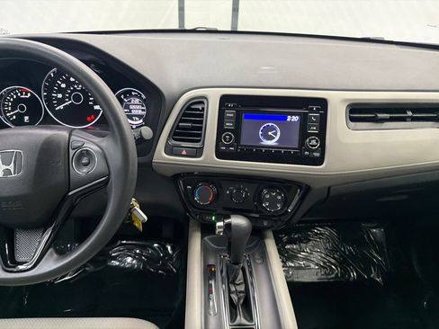 Used 2020 Honda HR-V LX image 27