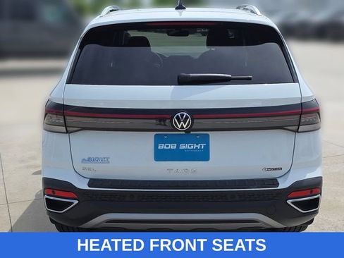Used 2025 Volkswagen Taos SEL AWD/4WD image 4