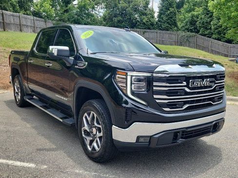 Used 2023 GMC Sierra 1500 SLT w/ SLT Premium Package AWD/4WD image 1