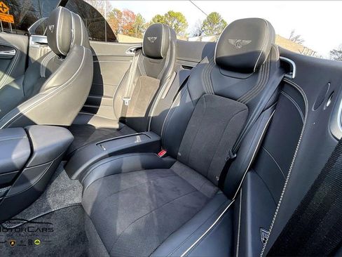 Used 2023 Bentley Continental GT V8 image 26