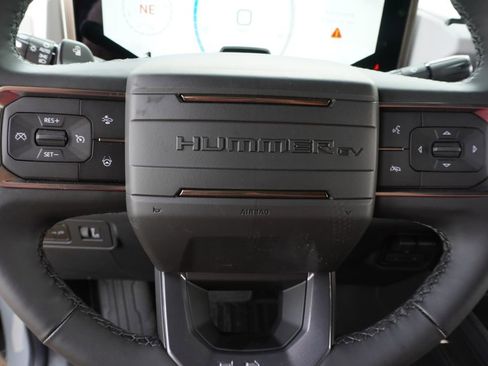 New 2025 GMC Hummer EV 2X image 17