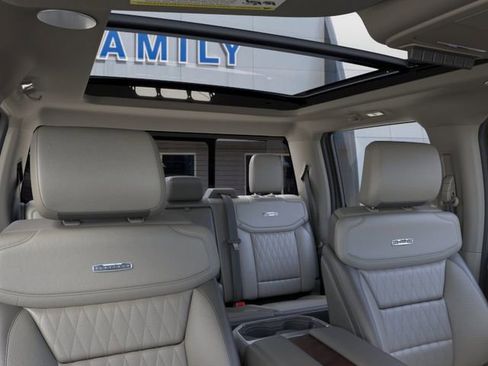 New 2026 Ford F350 Platinum w/ Platinum Plus Package AWD/4WD image 22