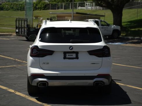 Used 2023 BMW X3 xDrive30i w/ Premium Package AWD/4WD image 4