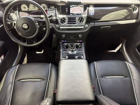 Used 2020 Rolls-Royce Wraith RWD image 14