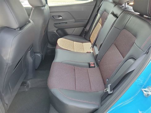 New 2025 Nissan Kicks SR image 12