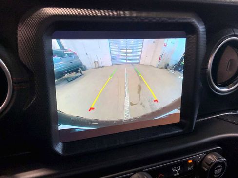 Used 2020 Jeep Wrangler Unlimited Rubicon w/ Quick Order Package 28Y Recon image 30