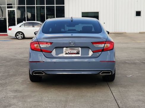 Used 2021 Honda Accord Touring image 6
