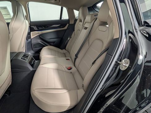 New 2026 Porsche Panamera image 24