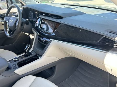 Used 2023 Cadillac XT6 Premium Luxury w/ Technology Package FWD image 14