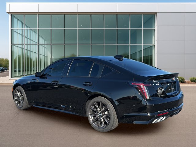 Used 2026 Cadillac CT5 V w/ Technology Package AWD/4WD image 7