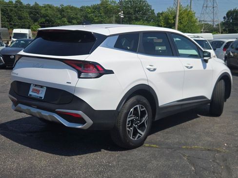 Used 2025 Kia Sportage LX AWD/4WD image 21