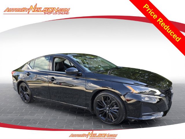Used 2023 Nissan Altima 2.5 SR w/ SR Premium Package FWD image 1