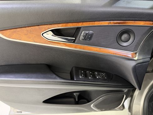 Used 2017 Lincoln MKX Reserve w/ Driver Assistance Package image 15