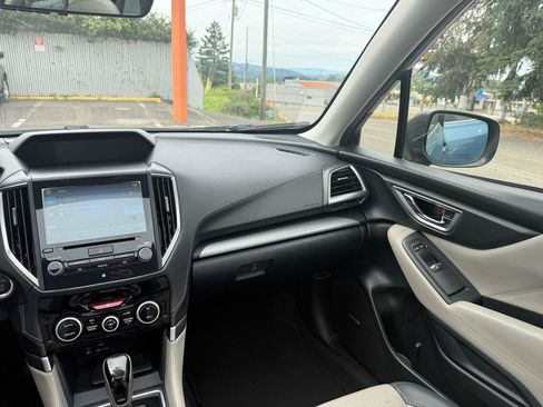 Used 2019 Subaru Forester Limited AWD/4WD image 27
