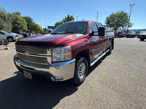 Used 2008 Chevrolet Silverado 2500 LT AWD/4WD image 1