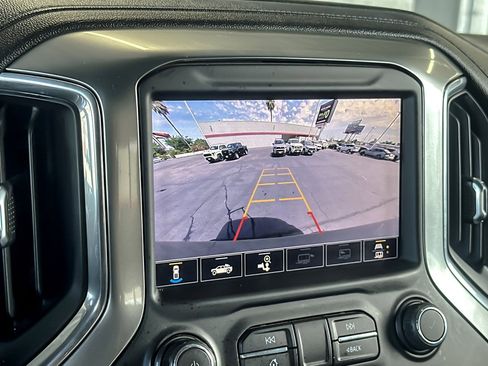 Used 2020 Chevrolet Silverado 1500 LT Trail Boss AWD/4WD image 17