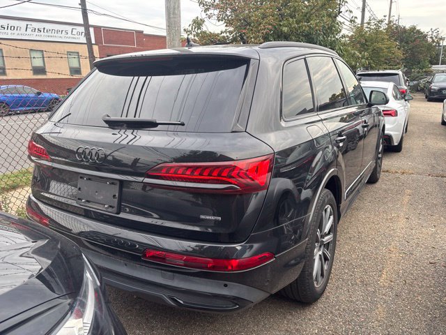 Used 2023 Audi Q7 2.0T Premium Plus w/ Premium Plus Package AWD/4WD image 8