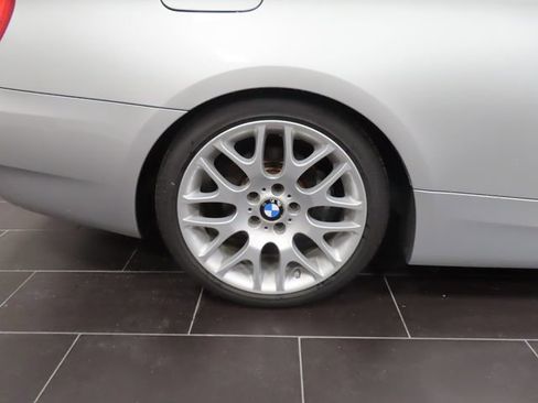 Used 2009 BMW 328i Convertible image 16