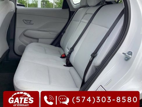 Used 2025 Hyundai Kona SEL FWD image 11