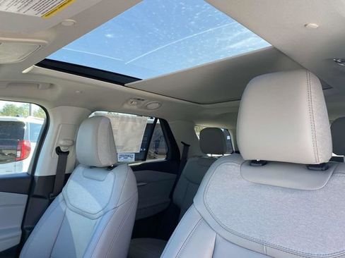 New 2026 Ford Explorer Active w/ Active Comfort Package image 12