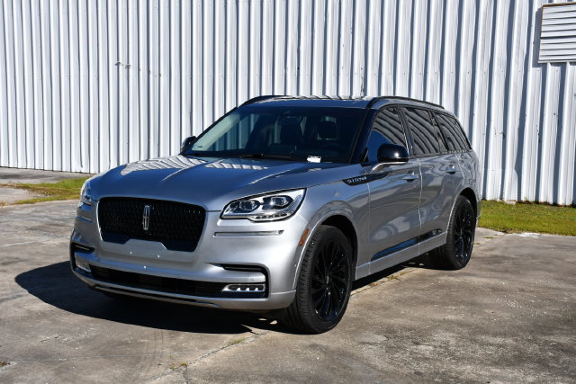 Certified 2023 Lincoln Aviator Reserve w/ Equipment Group 201A AWD/4WD image 7