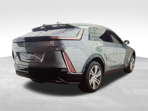 Used 2024 Cadillac Lyriq Tech w/ Driver Assist Package AWD/4WD image 5