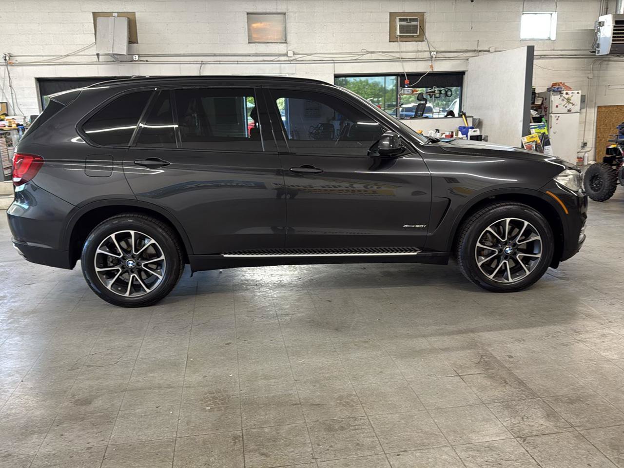 Used 2015 BMW X5 xDrive50i AWD/4WD image 91