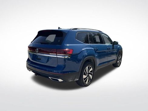 Used 2025 Volkswagen Atlas SE w/ Panoramic Sunroof Package FWD image 5