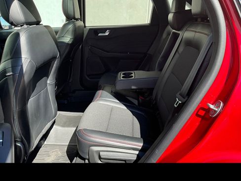 Used 2023 Ford Escape ST-Line w/ Tech Pack #1 AWD/4WD image 11