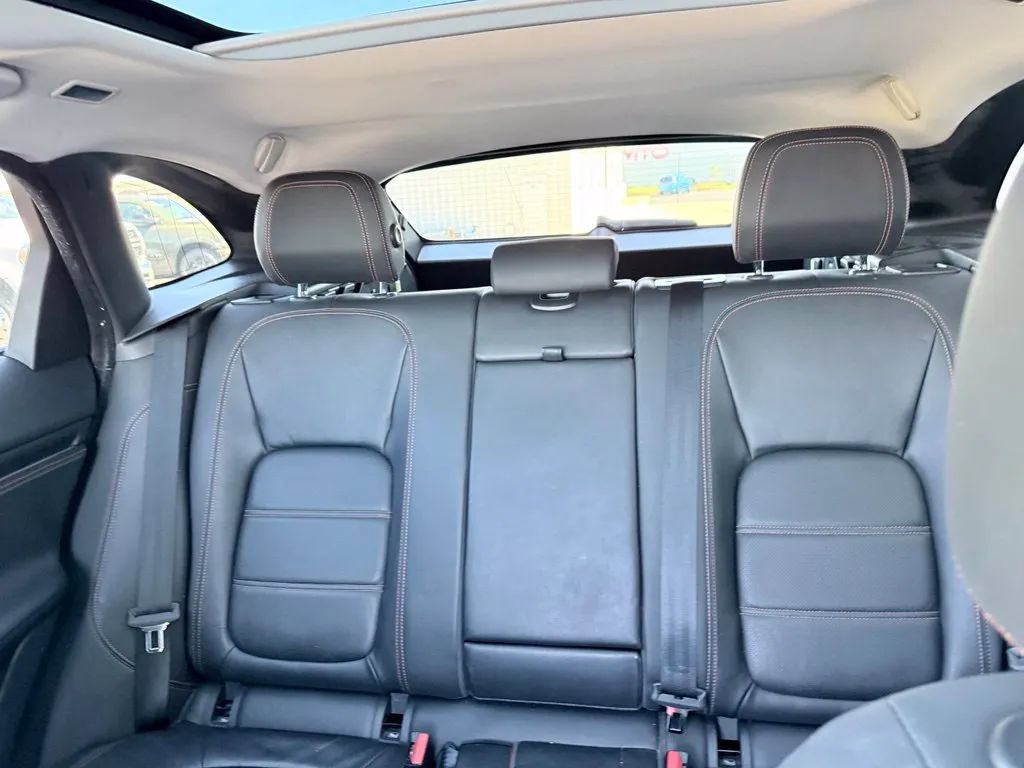 Used 2017 Jaguar F-PACE Prestige AWD/4WD image 19