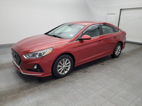 Used 2019 Hyundai Sonata SE image 2