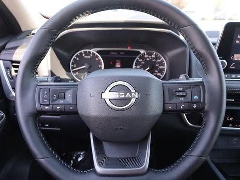 Certified 2025 Nissan Rogue SV w/ SV Premium Package FWD image 12