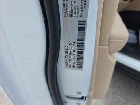 New 2026 Jeep Grand Cherokee L Limited w/ Luxury Tech Group II RWD image 42