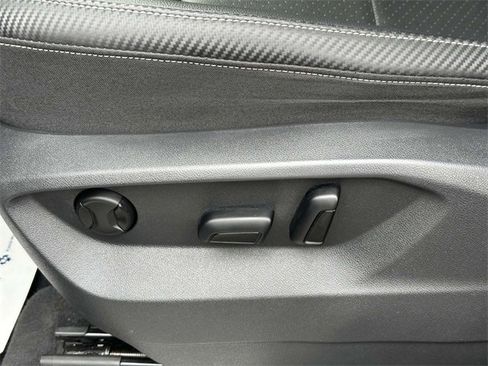 Certified 2022 Volkswagen Atlas Cross Sport SE image 20