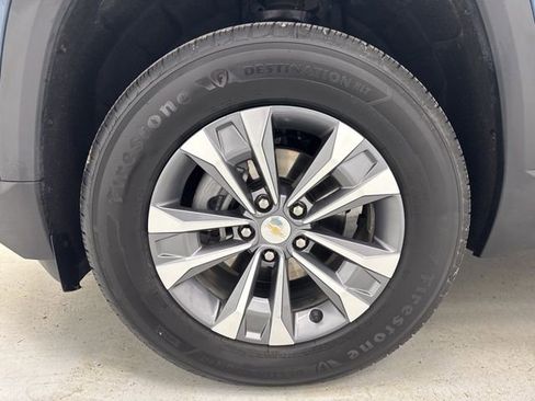 Used 2026 Chevrolet Equinox LT w/ Convenience Package II FWD image 38