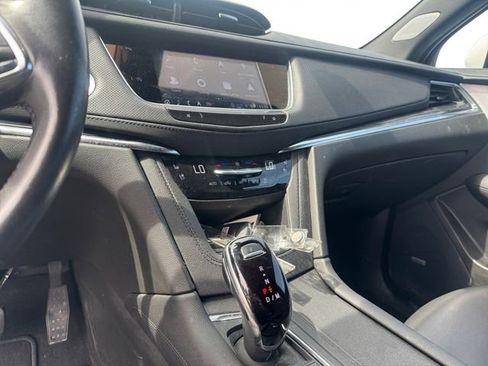 Certified 2023 Cadillac XT5 Premium Luxury AWD/4WD image 15