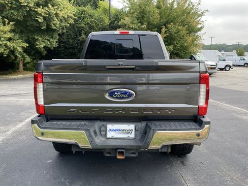 Used 2017 Ford F250 Lariat w/ Lariat Ultimate Package AWD/4WD image 6