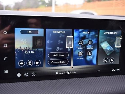 New 2026 Nissan Kicks SR w/ SR Premium Package image 17