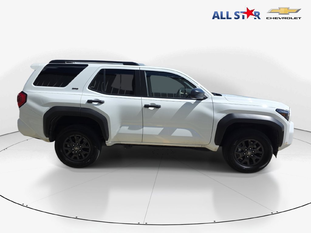 Used 2025 Toyota 4Runner SR5 AWD/4WD image 2