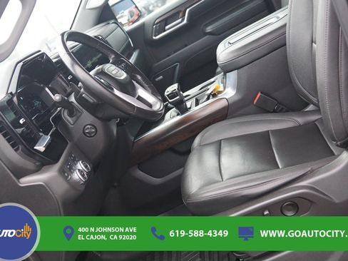 Used 2022 GMC Sierra 1500 SLT w/ SLT Premium Plus Package AWD/4WD image 8
