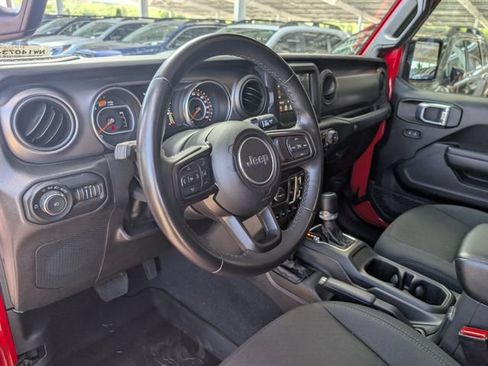 Used 2022 Jeep Wrangler Unlimited Sport AWD/4WD image 9
