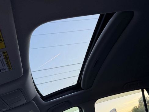 Used 2017 Acura RDX AWD w/ Advance Package image 19