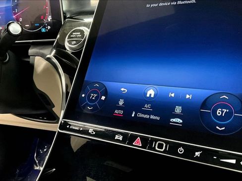 Used 2023 Mercedes-Benz GLC 300 4MATIC image 15