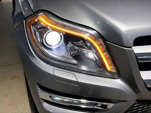 Used 2016 Mercedes-Benz GL 450 4MATIC image 27