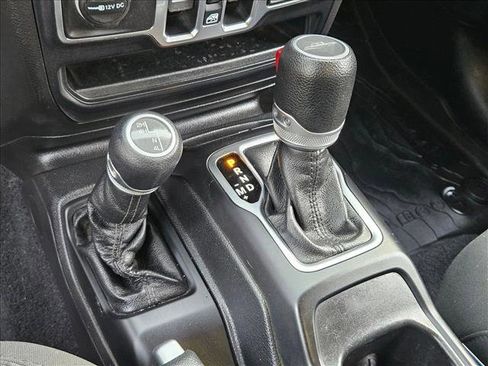 Used 2020 Jeep Gladiator Sport w/ Quick Order Package 24S image 11