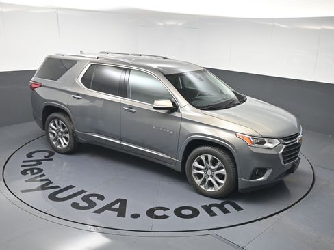 Used 2019 Chevrolet Traverse Premier w/ LPO, Floor Liner Package AWD/4WD image 32