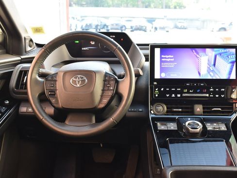Used 2023 Toyota bZ4X AWD w/ Weather Package image 23