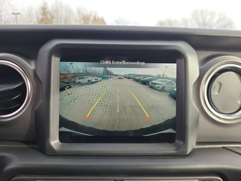 Used 2023 Jeep Wrangler Unlimited Rubicon 4xe image 21