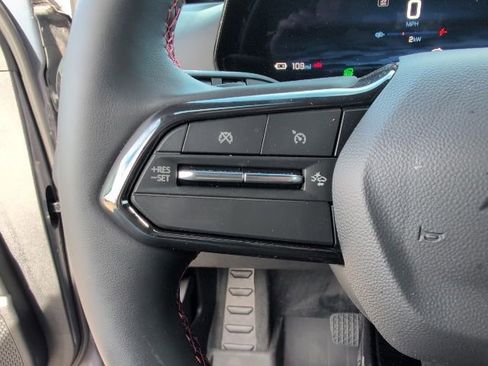 New 2025 Chevrolet Blazer EV RS image 20