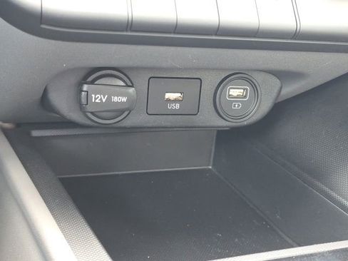 Used 2023 Hyundai Elantra SEL FWD image 14